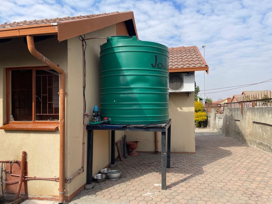2 Bedroom Property for Sale in Boitekong North West